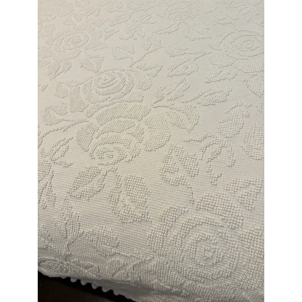 Vintage White Ivory Chenille Bedspread Queen S Raised Rose Floral Pom Pom Fringe